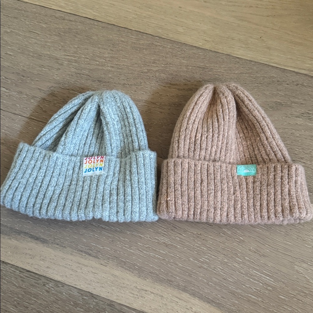 Jolyn Cuff Beanie Bundle EUC
